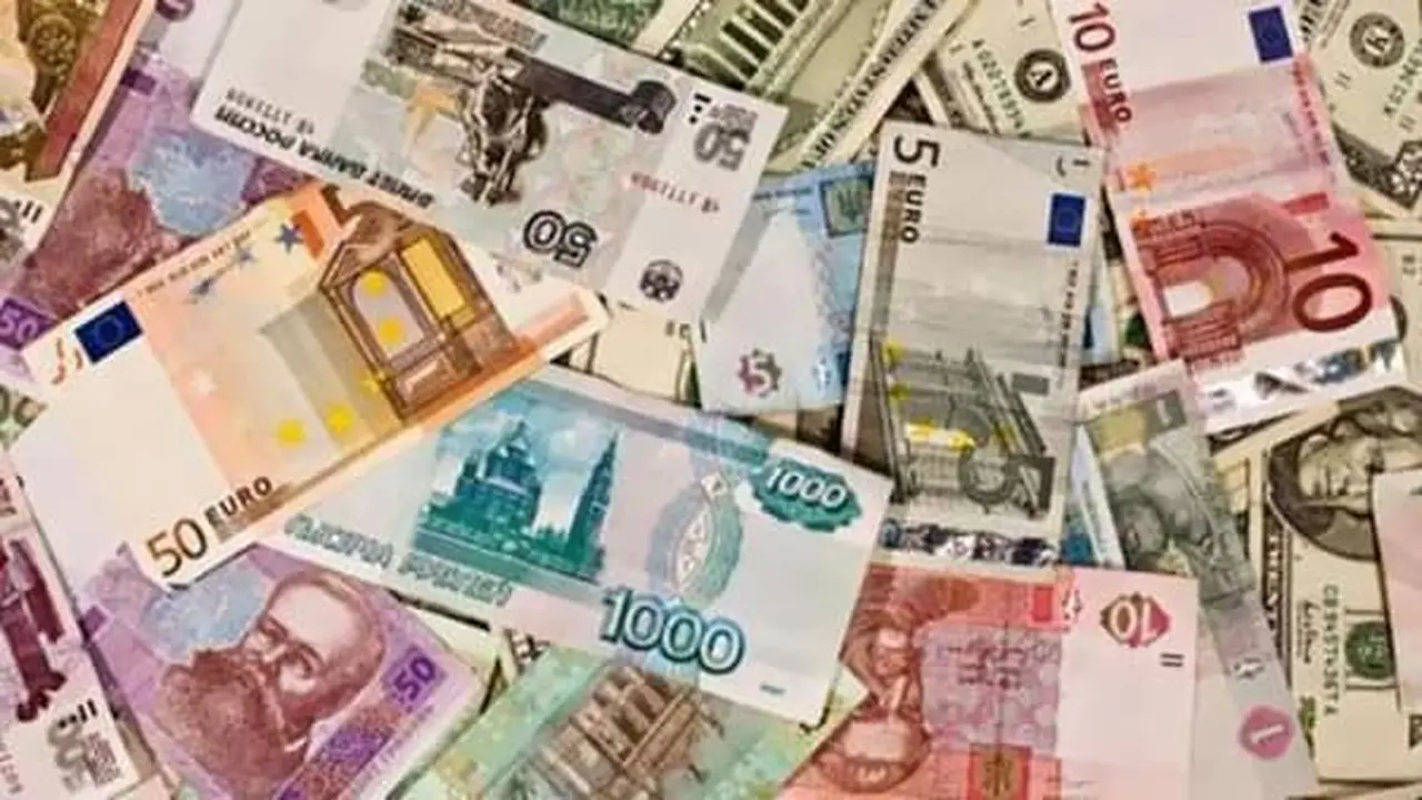 تراجع أسعار العملات العربية والأجنبية في تعاملات الأحد 14 يونيو